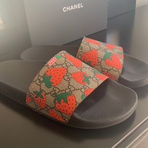 Gucci Slides